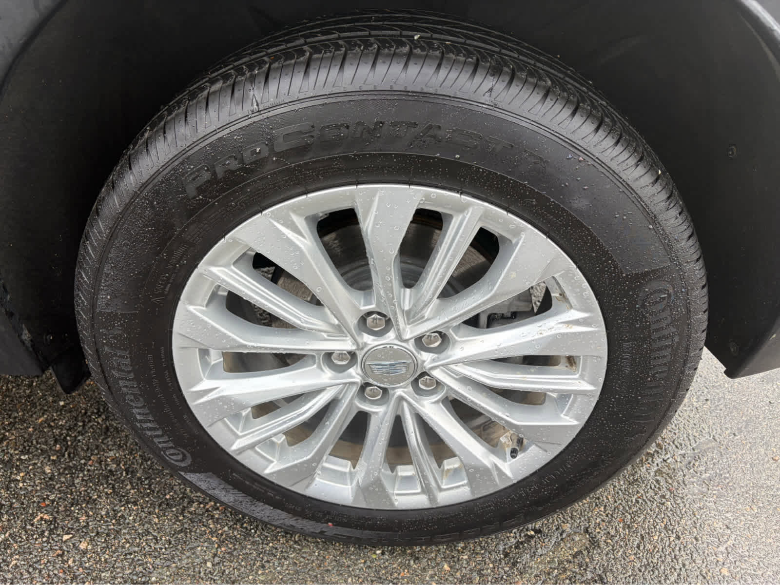 Used 2024 Cadillac XT4 Luxury w/ Cold Weather Package AWD/4WD image 31
