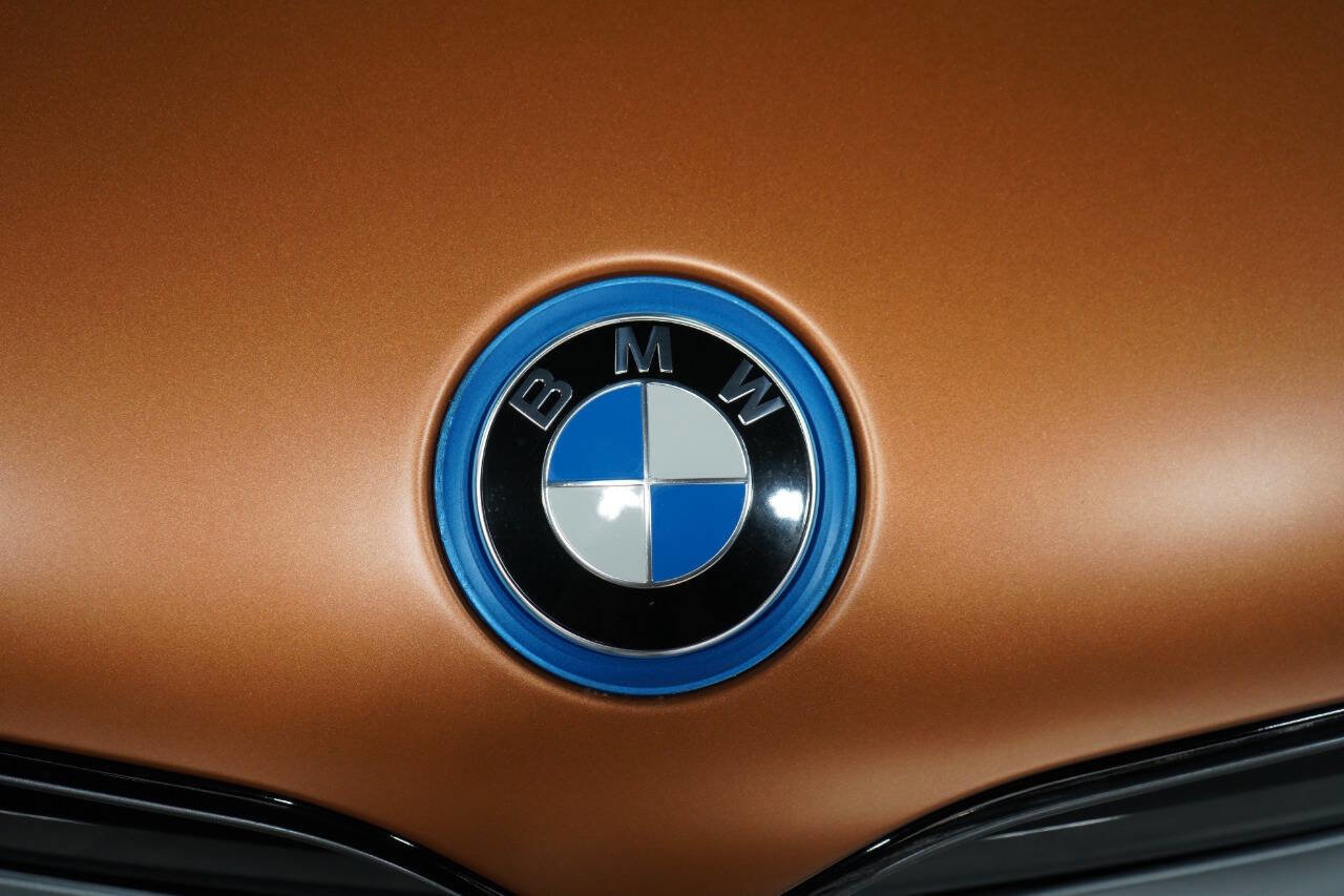 Used 2019 BMW i8 Roadster image 64