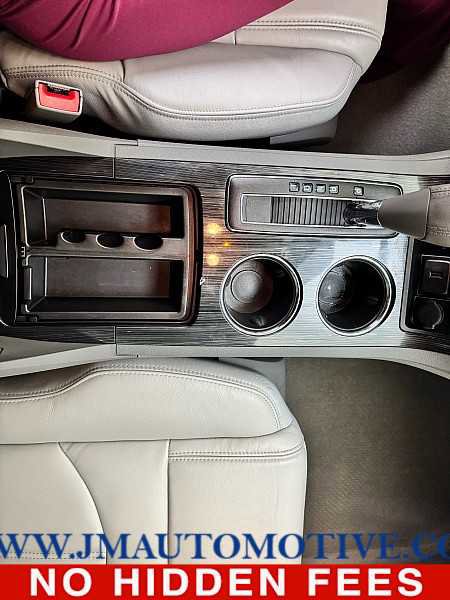 Used 2017 Chevrolet Traverse LT image 38