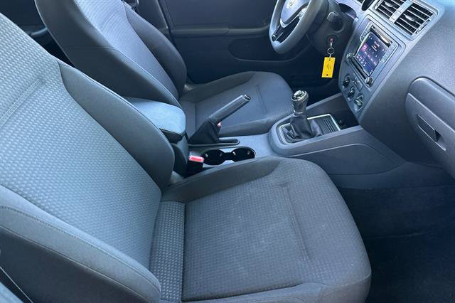 Used 2016 Volkswagen Jetta S FWD image 16