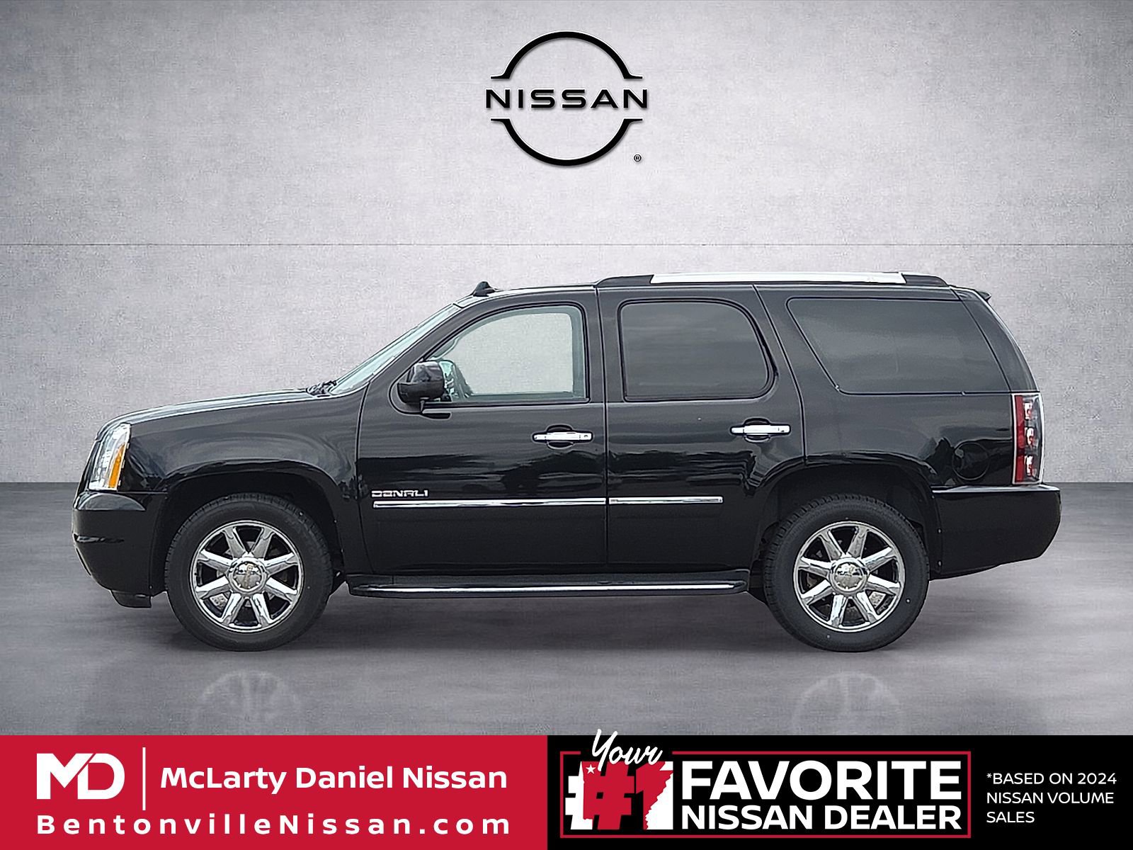Used 2010 GMC Yukon Denali AWD/4WD image 3
