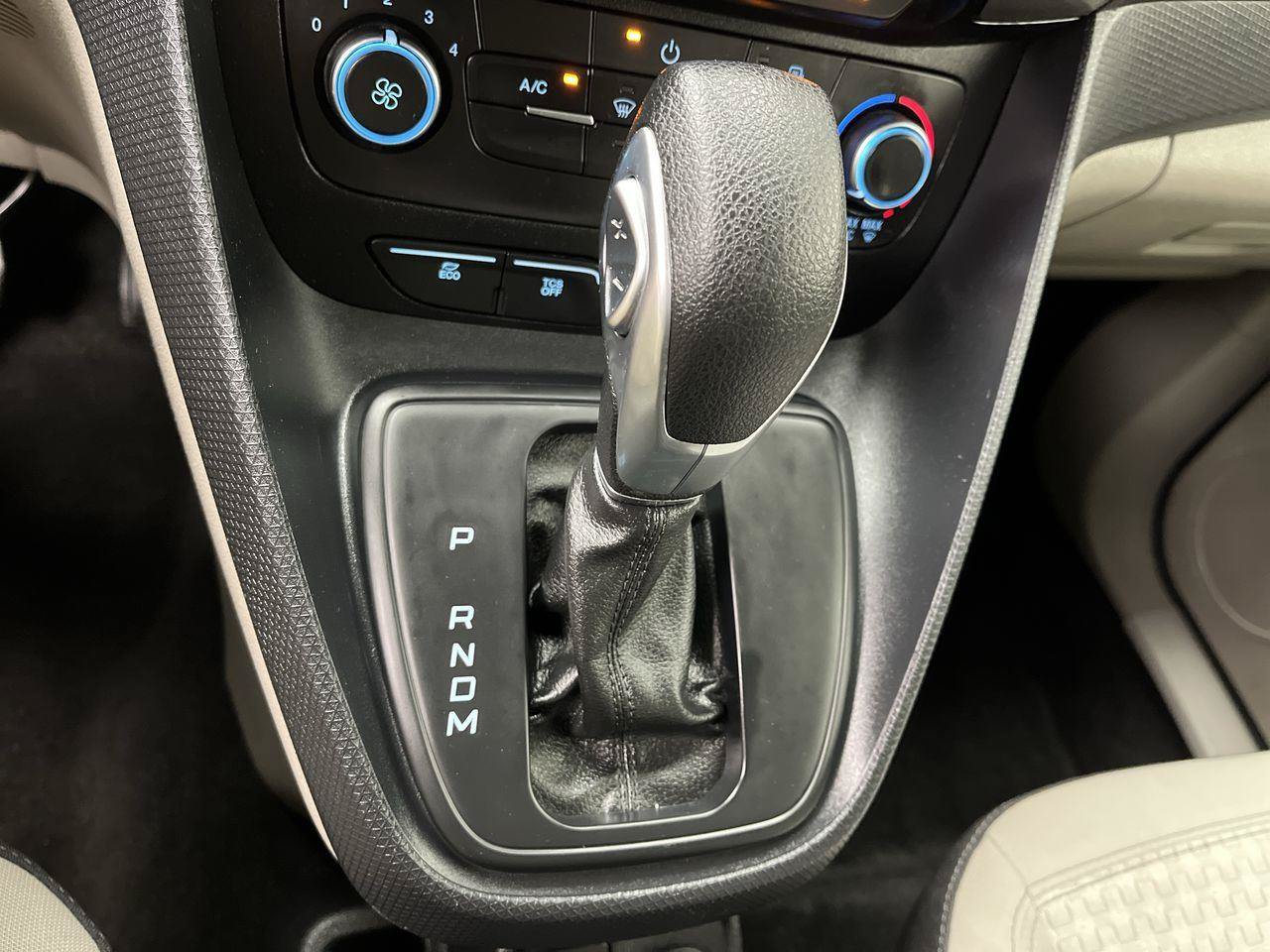 Used 2022 Ford Transit Connect XLT FWD image 19