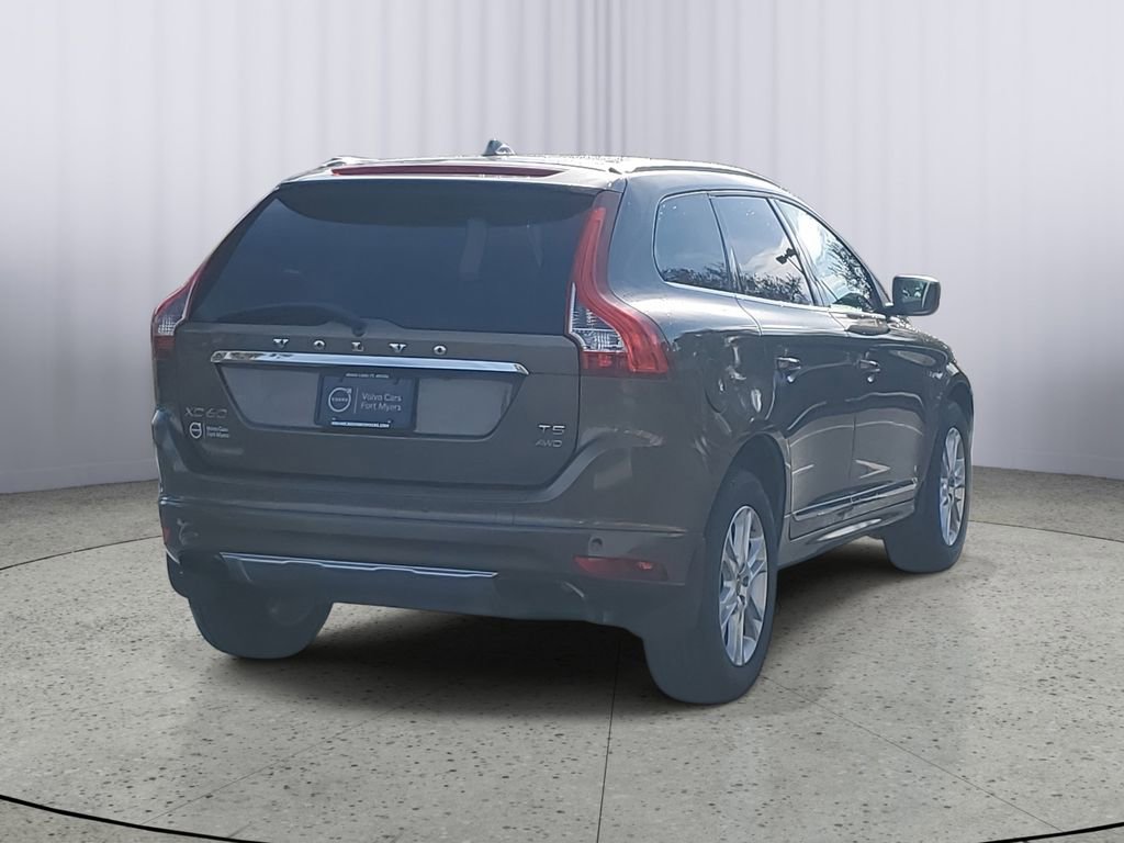 Used 2015 Volvo XC60 T5 w/ Proximity Package image 4