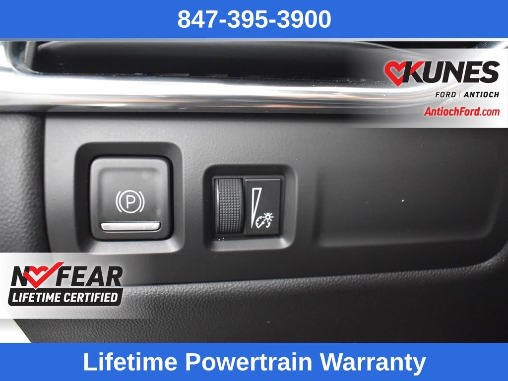 Used 2020 Cadillac XT4 Premium Luxury w/ Cold Weather Package image 18