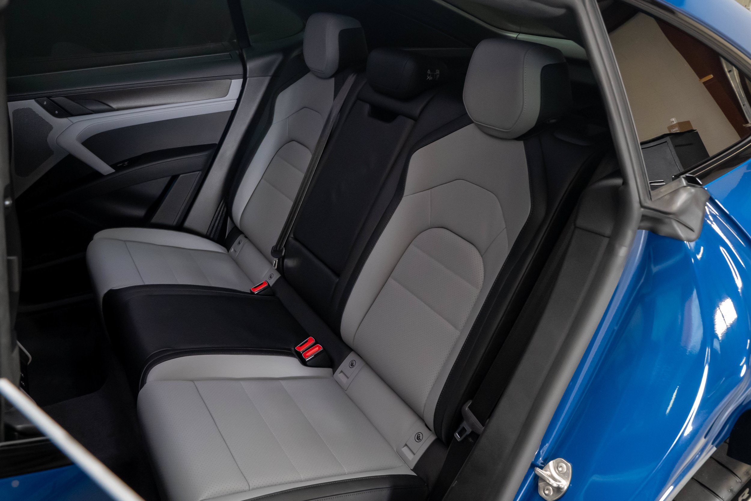 New 2026 Porsche Cayenne Turbo AWD/4WD image 36
