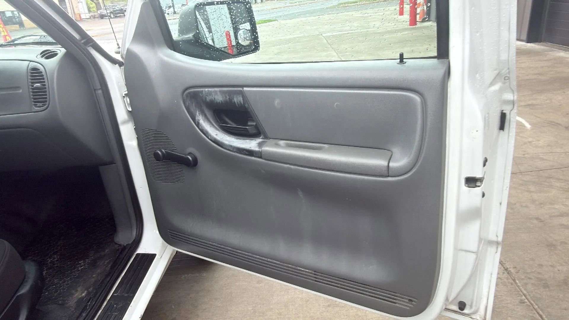 Used 2011 Ford Ranger XL image 13