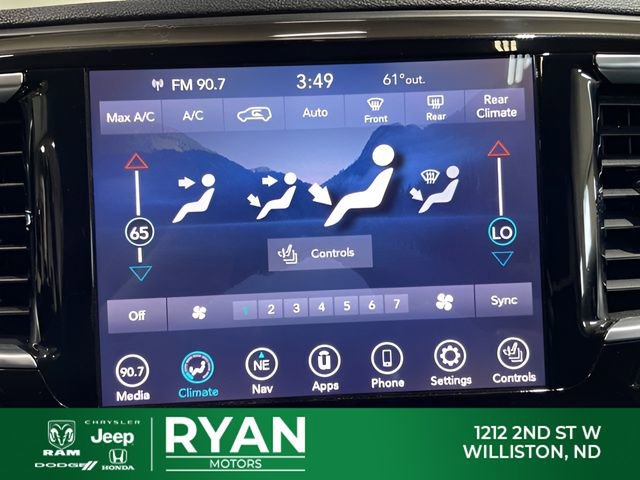 Used 2020 Chrysler Pacifica Limited image 26