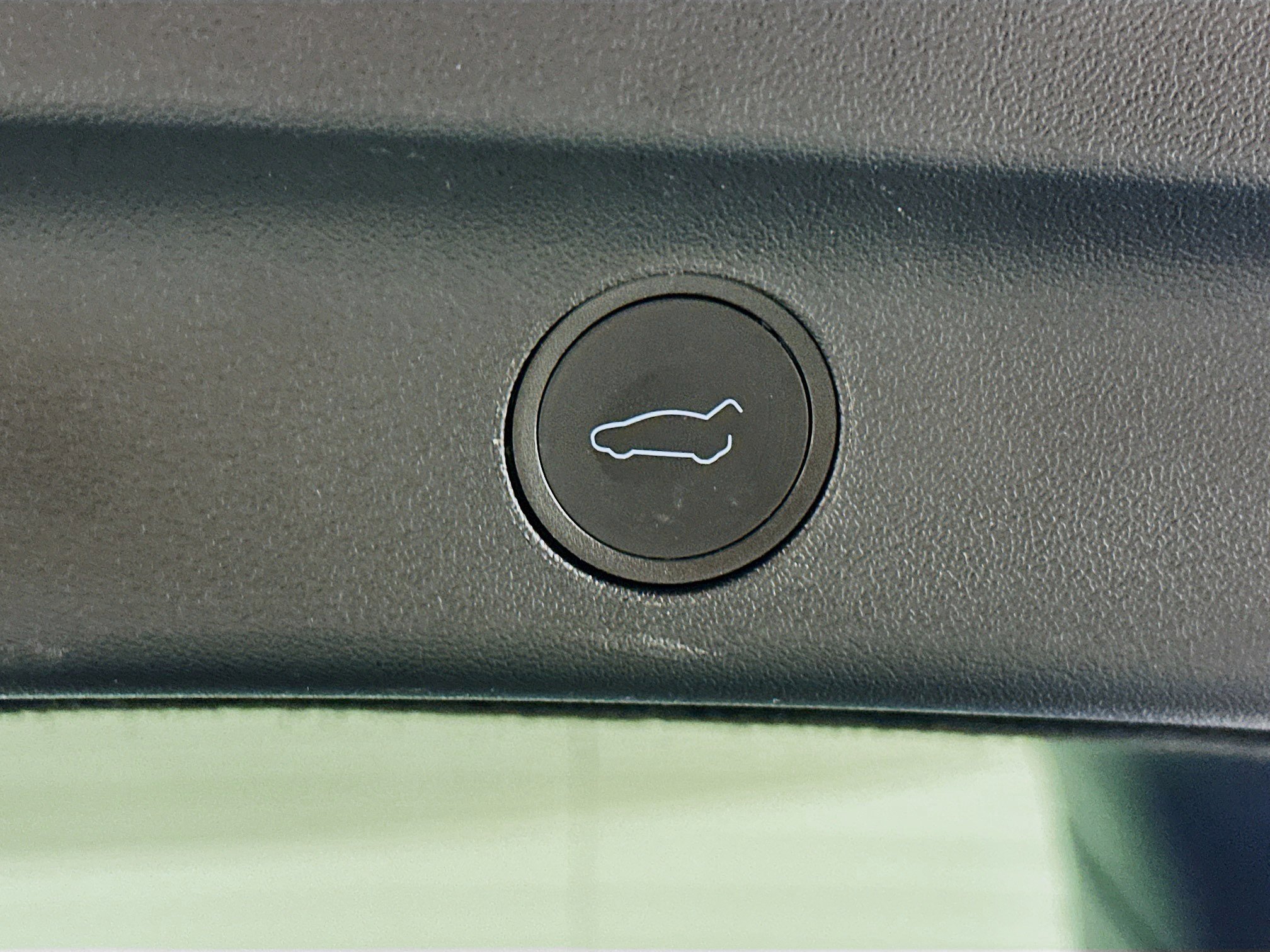 Used 2023 Tesla Model Y Long Range image 27