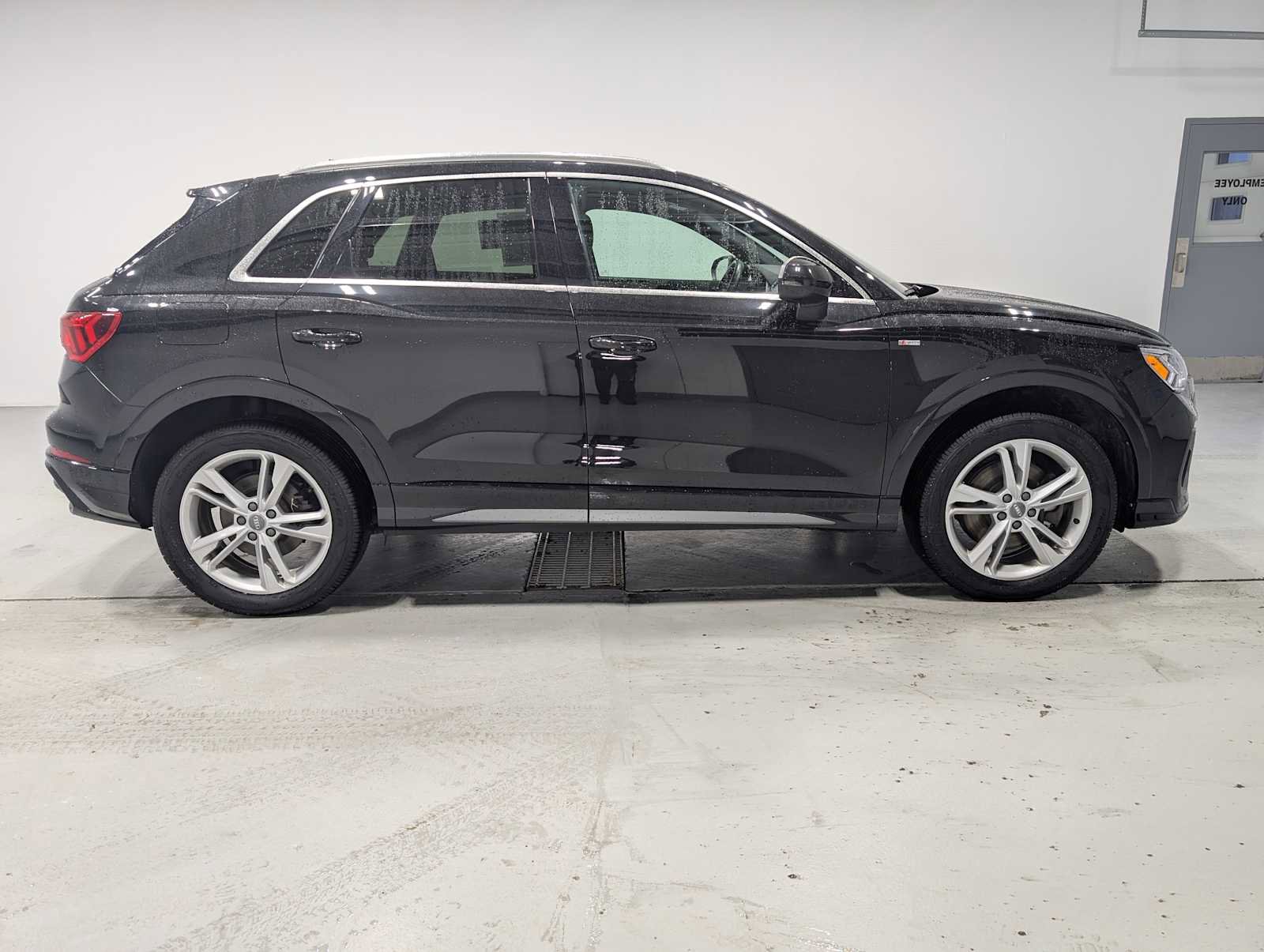 Used 2020 Audi Q3 2.0T Premium Plus image 7