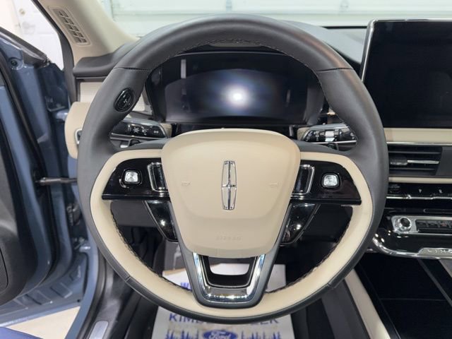 Used 2025 Lincoln Corsair Premiere w/ Equipment Group 101A image 16