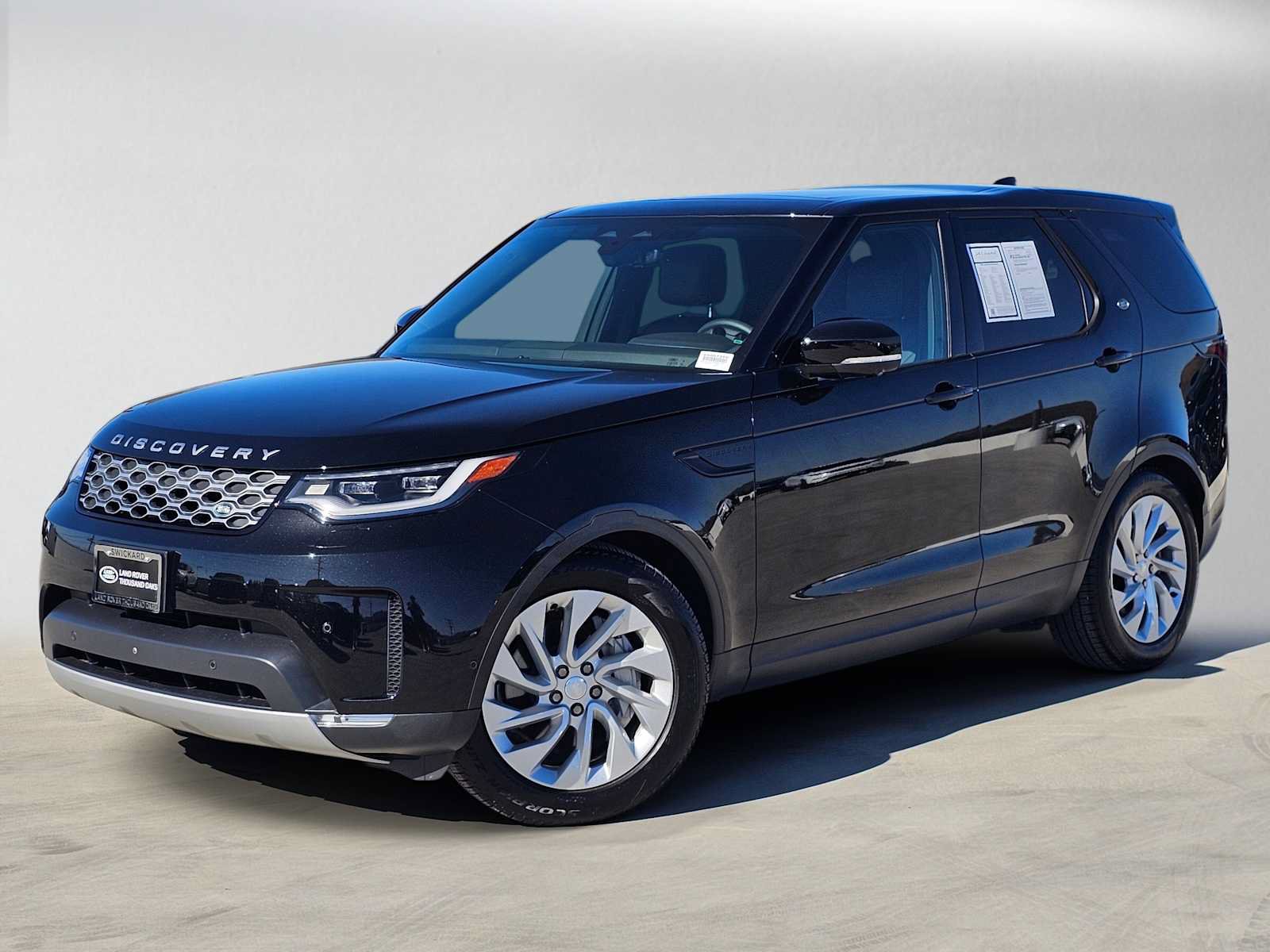 Used 2025 Land Rover Discovery S AWD/4WD image 1