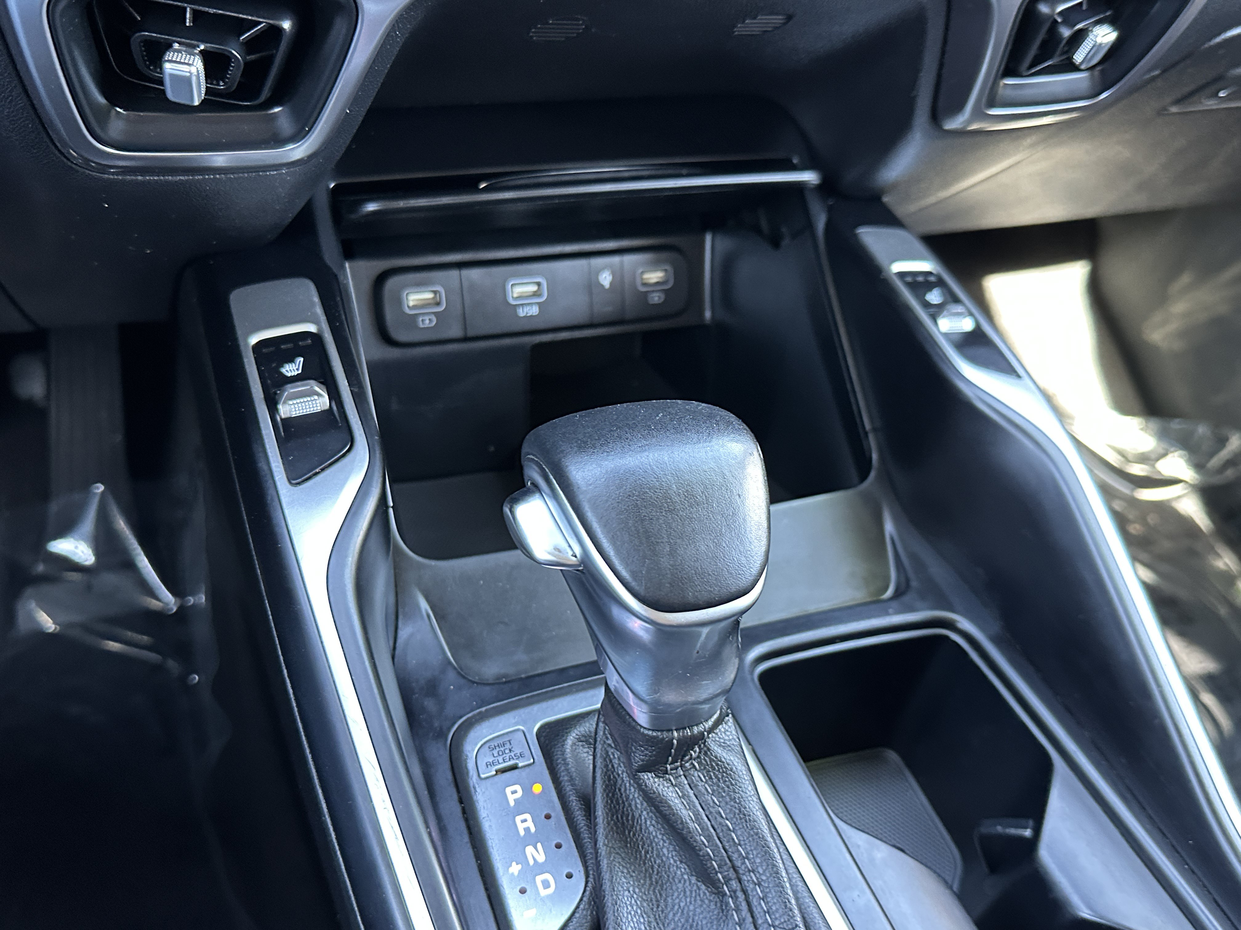Certified 2023 Kia Sorento S FWD image 31