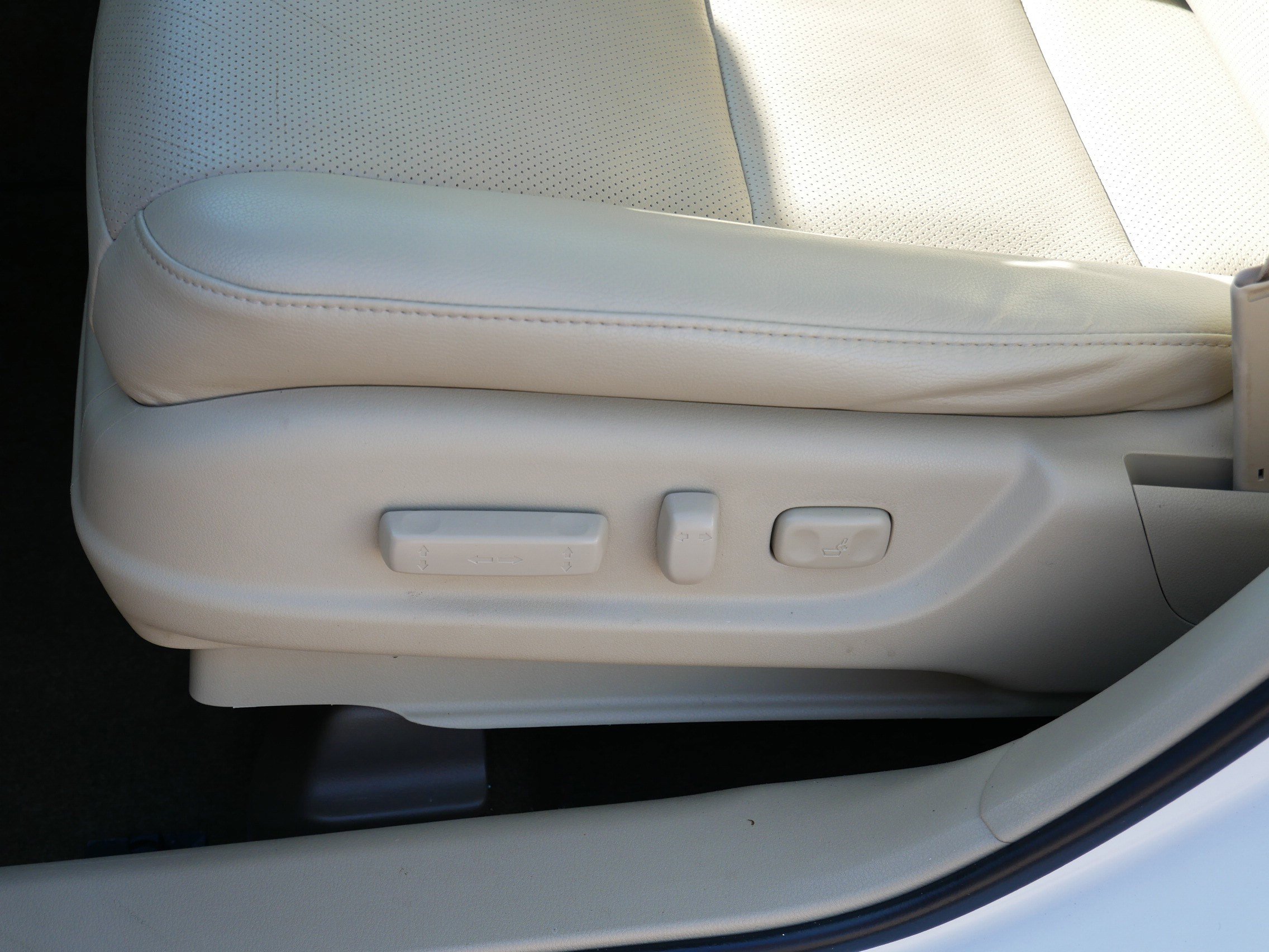 Used 2016 Acura RDX AWD w/ Advance Package image 19