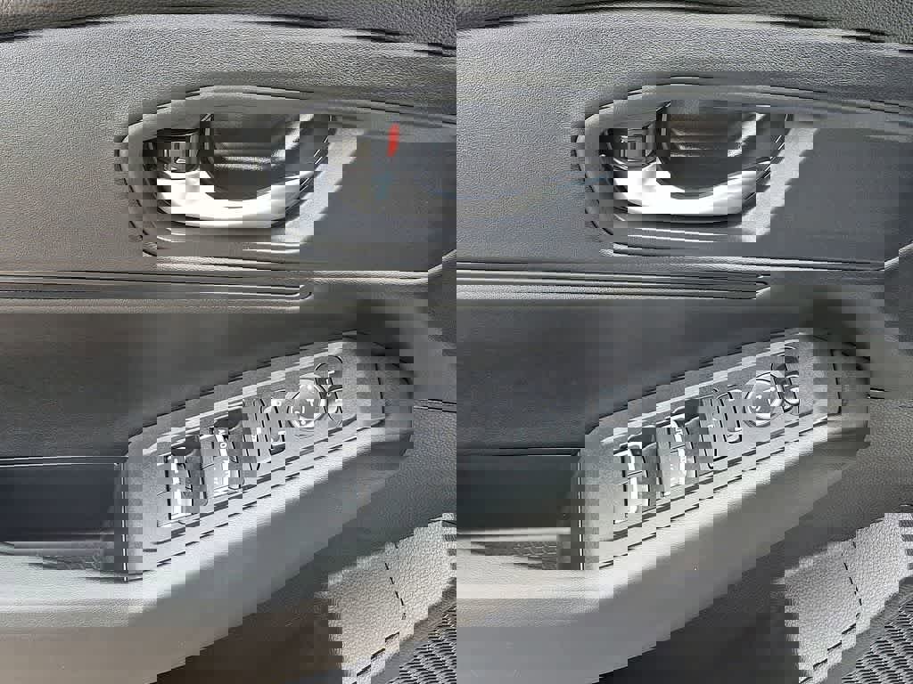 Certified 2025 Honda Accord SE image 10