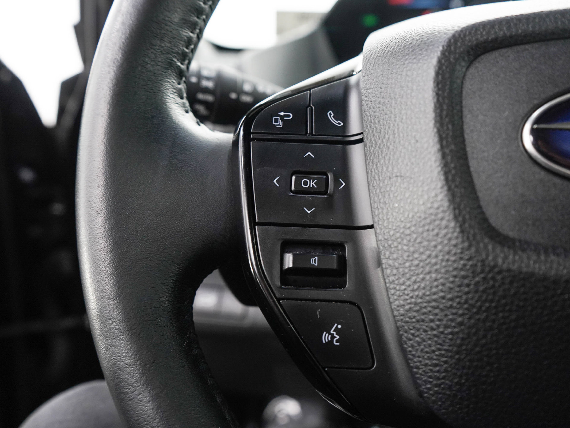 Used 2023 Subaru Solterra AWD image 26