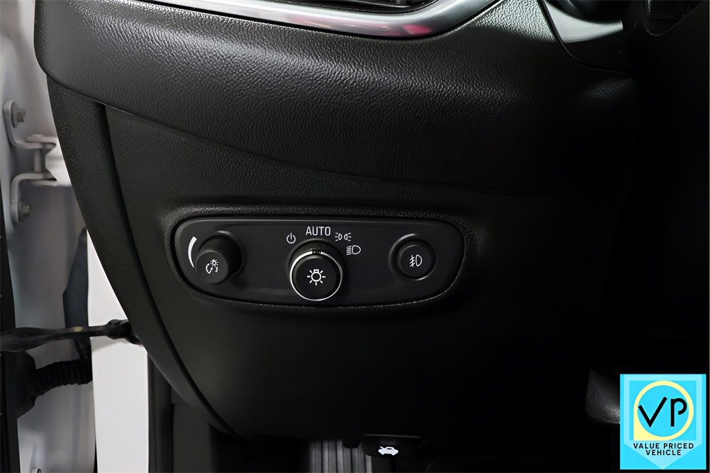 Used 2020 Chevrolet Equinox LT image 17