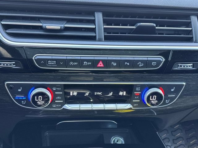 Used 2019 Audi Q7 3.0T Prestige AWD/4WD image 24
