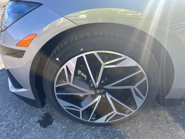 New 2025 Hyundai Ioniq 6 SEL AWD/4WD image 23
