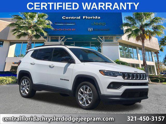 Certified 2023 Jeep Compass Latitude AWD/4WD image 1