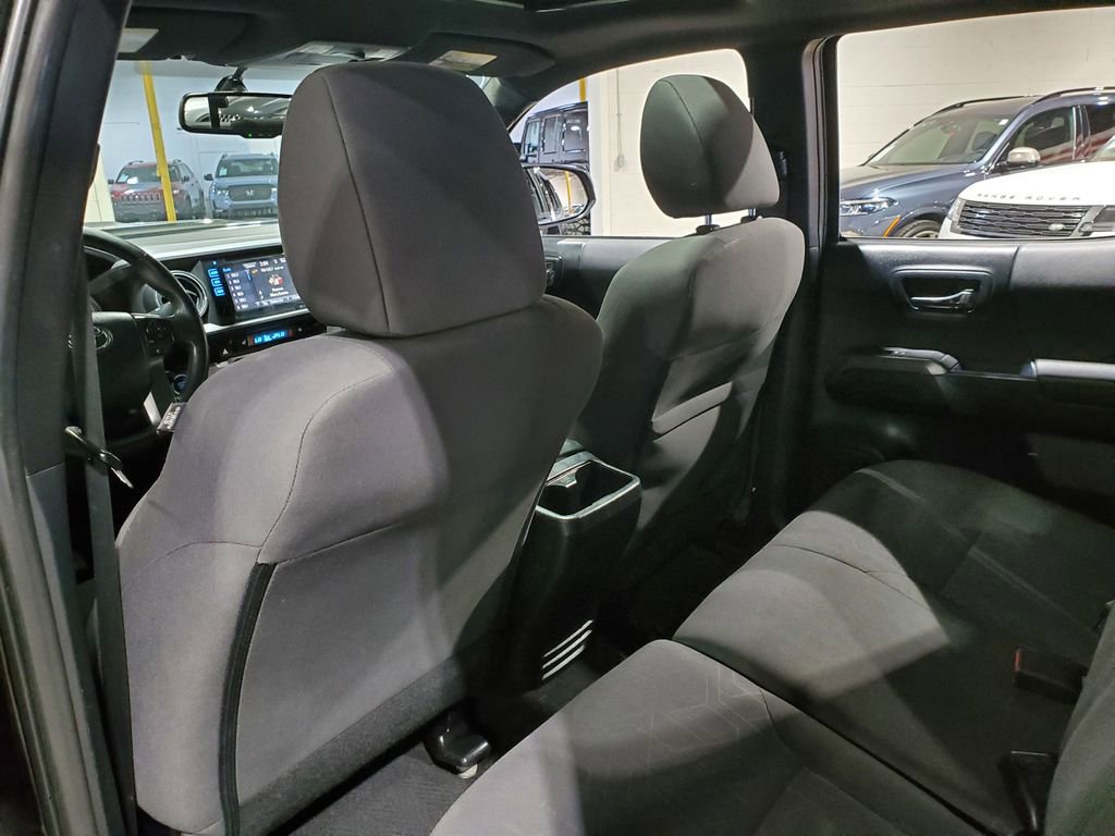 Used 2016 Toyota Tacoma TRD Sport w/ Premium & Technology Package RWD image 25