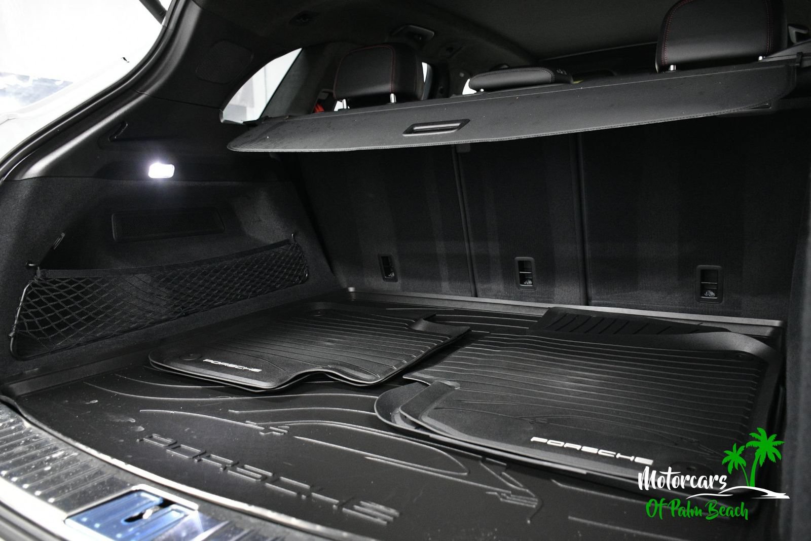 Used 2025 Porsche Cayenne GTS AWD/4WD image 19