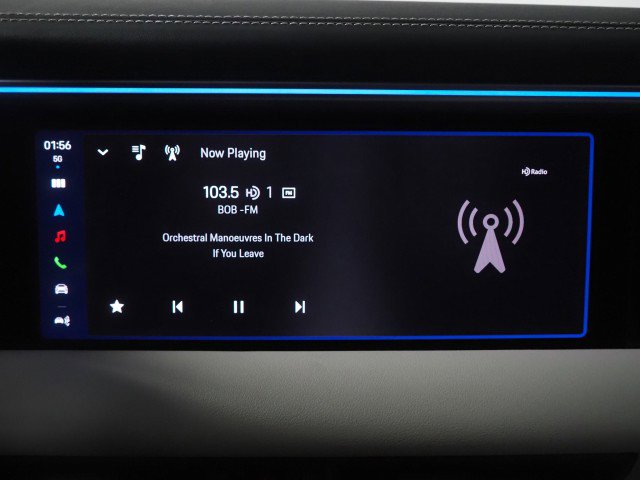 Used 2024 Porsche Macan 4 Electric image 35