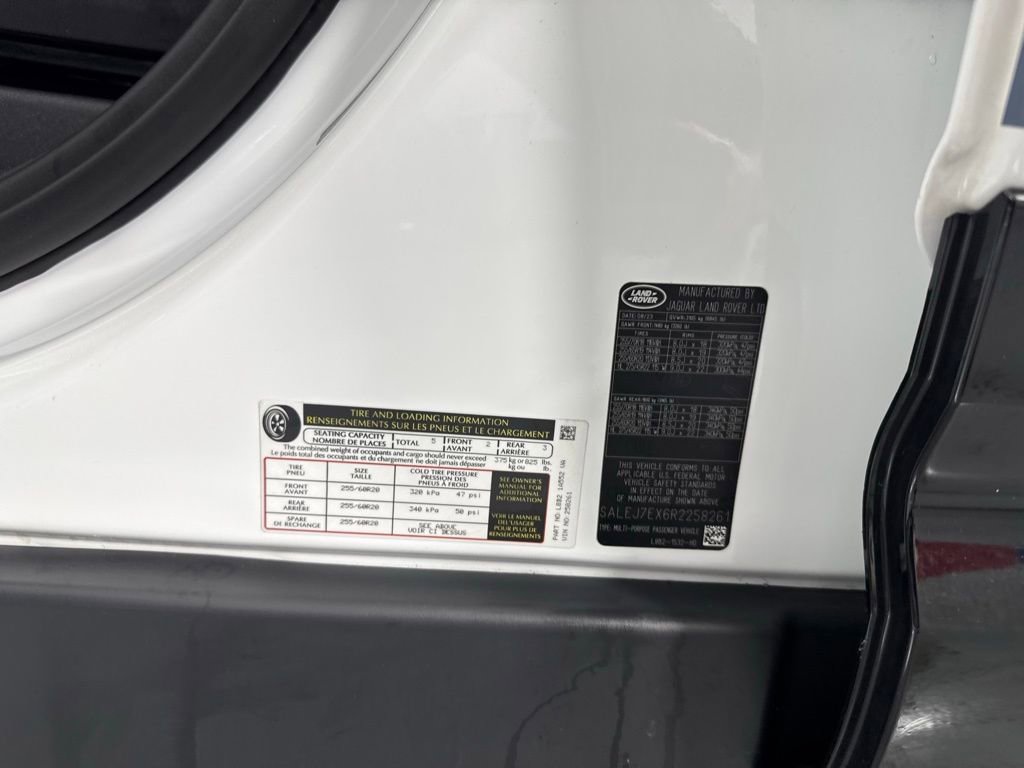 Used 2024 Land Rover Defender 110 S image 35