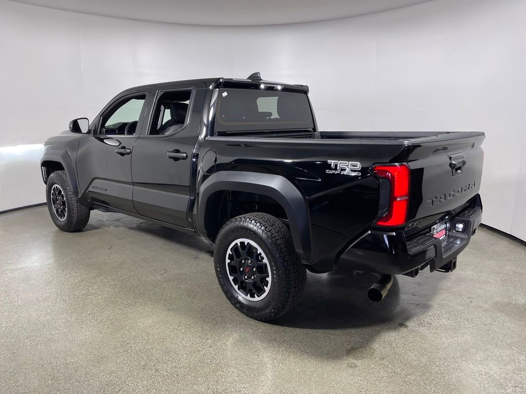 Certified 2025 Toyota Tacoma TRD Off-Road image 5