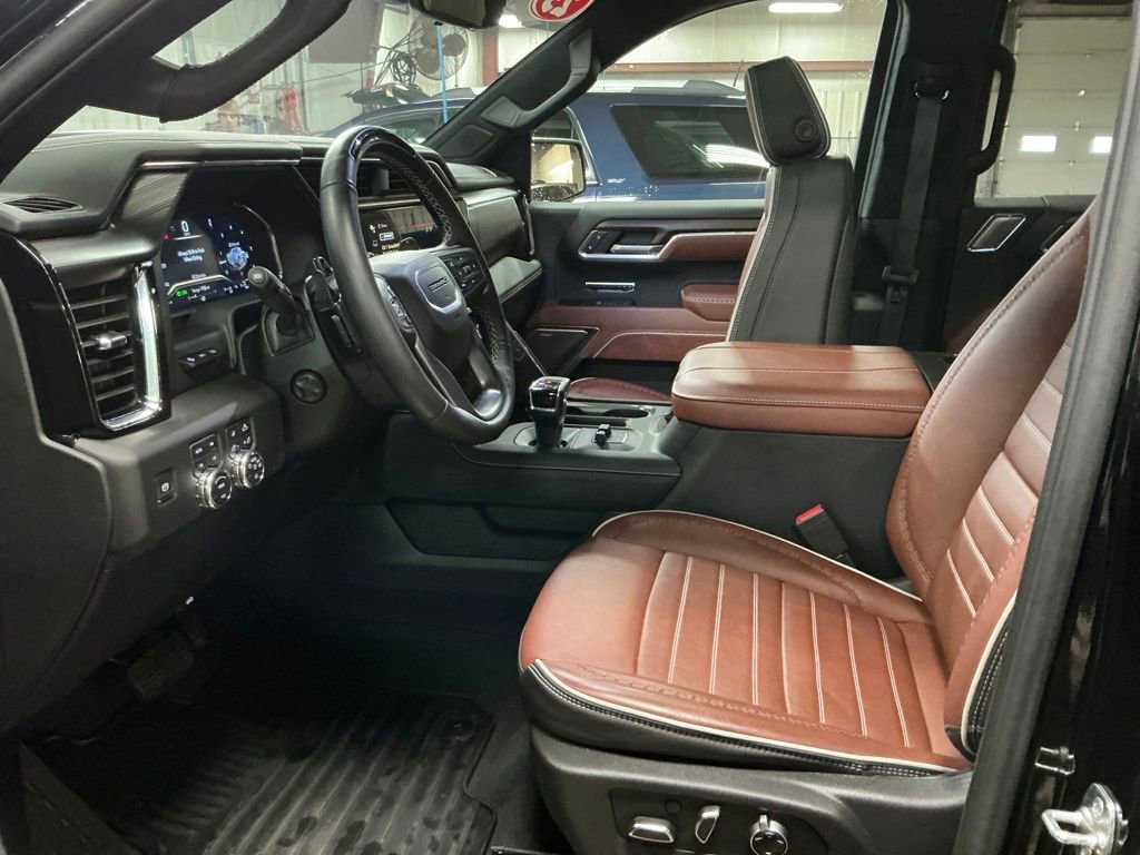 Certified 2025 GMC Sierra 1500 Denali Ultimate AWD/4WD image 14