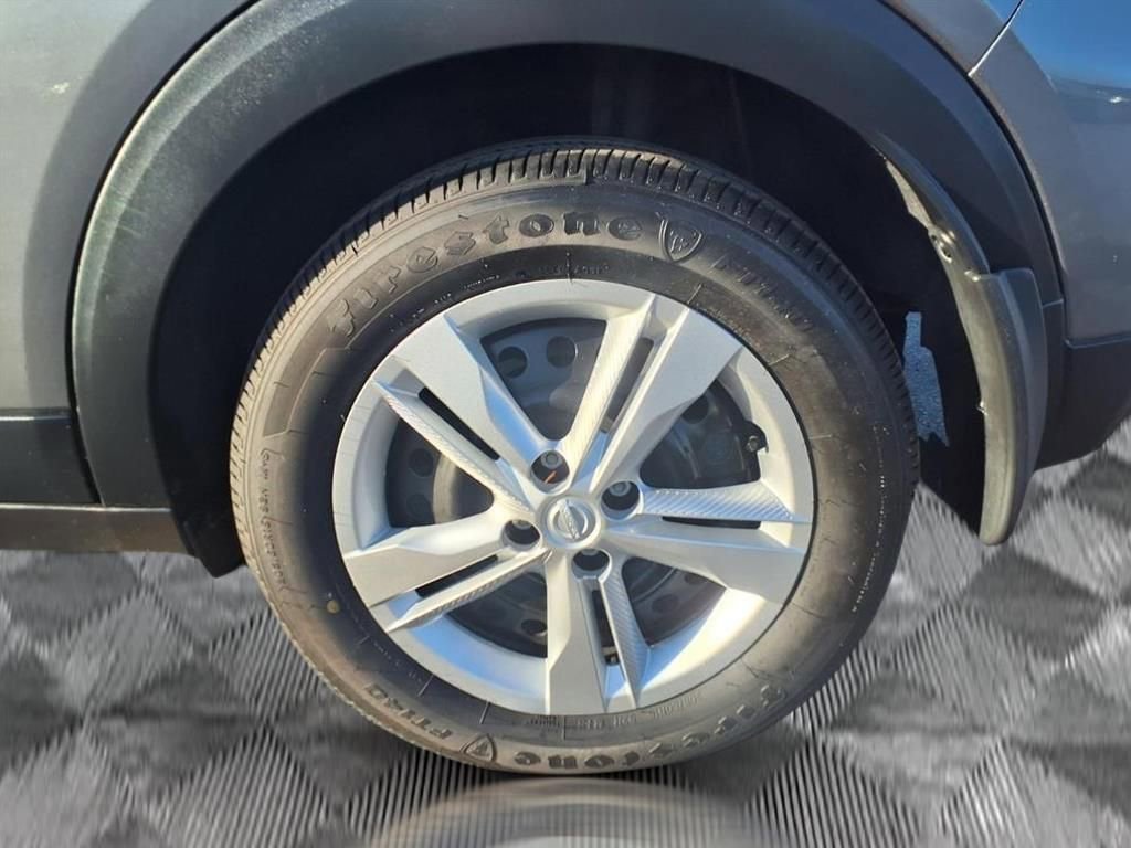 Used 2025 Nissan Kicks Play S image 21