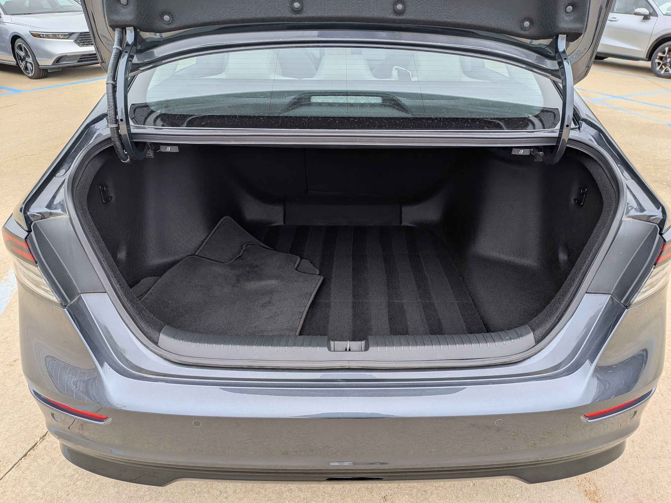 Certified 2024 Honda Accord Touring image 28