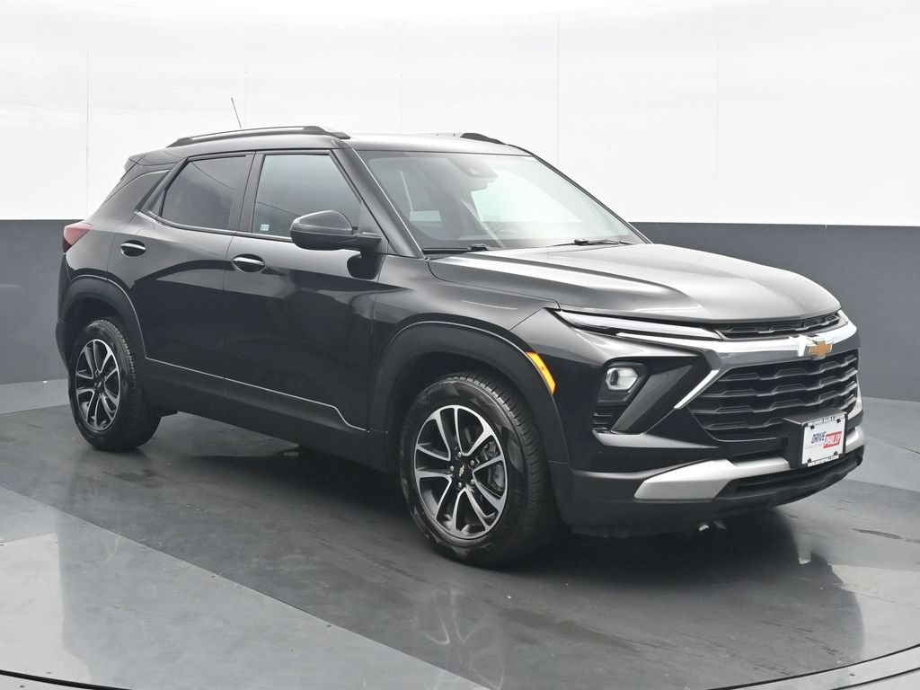 Used 2025 Chevrolet TrailBlazer LT FWD image 9