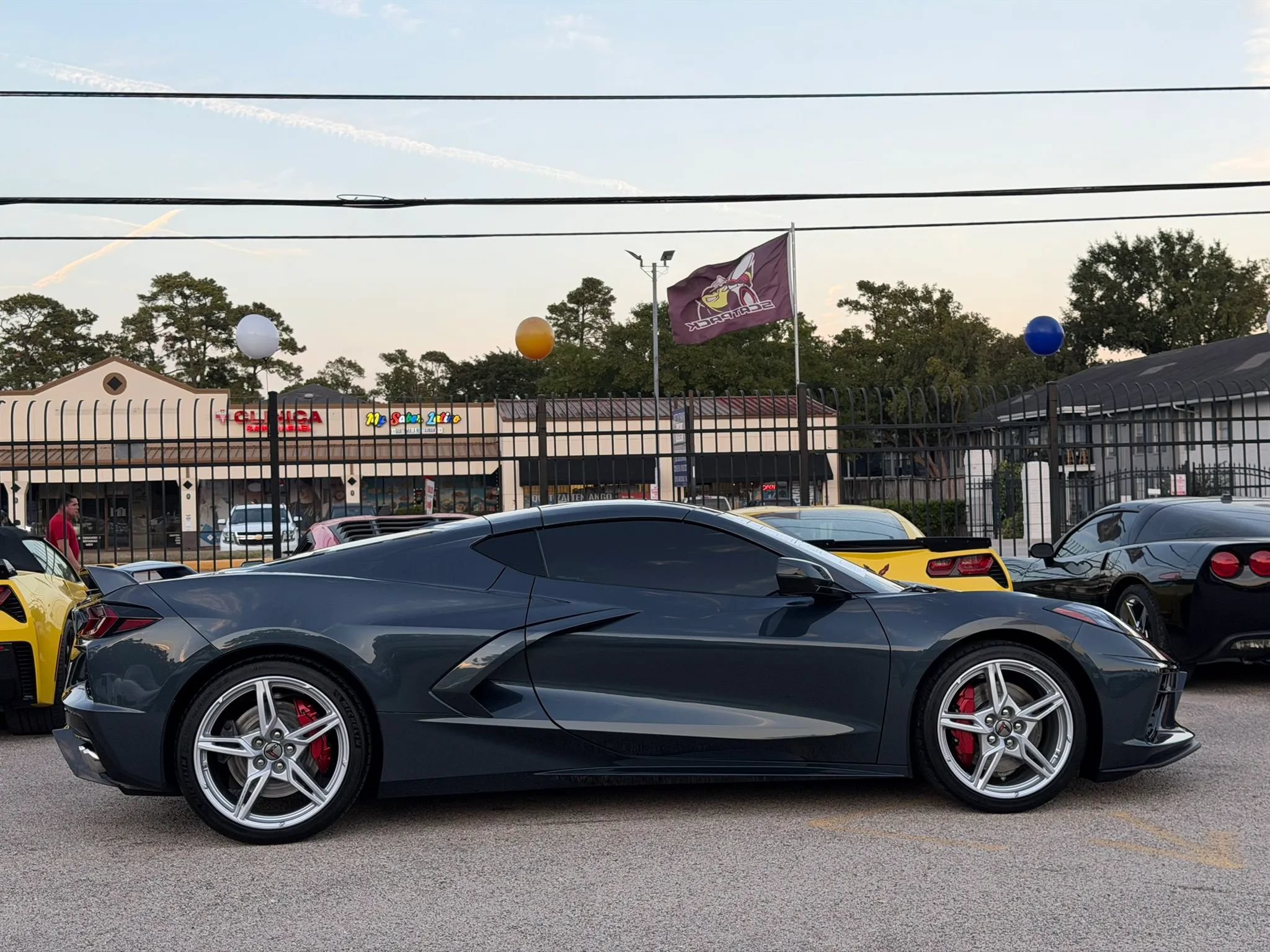 Used 2020 Chevrolet Corvette Stingray Preferred Cpe w/ 2LT Preferred Equipment Group RWD image 11