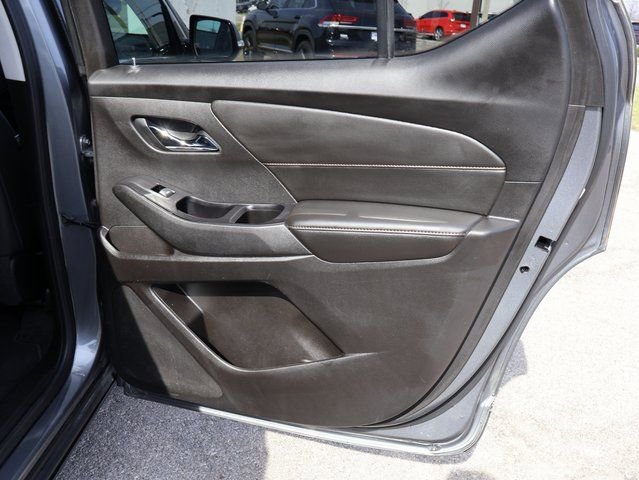 Used 2019 Chevrolet Traverse LT w/ LT Premium Package image 14