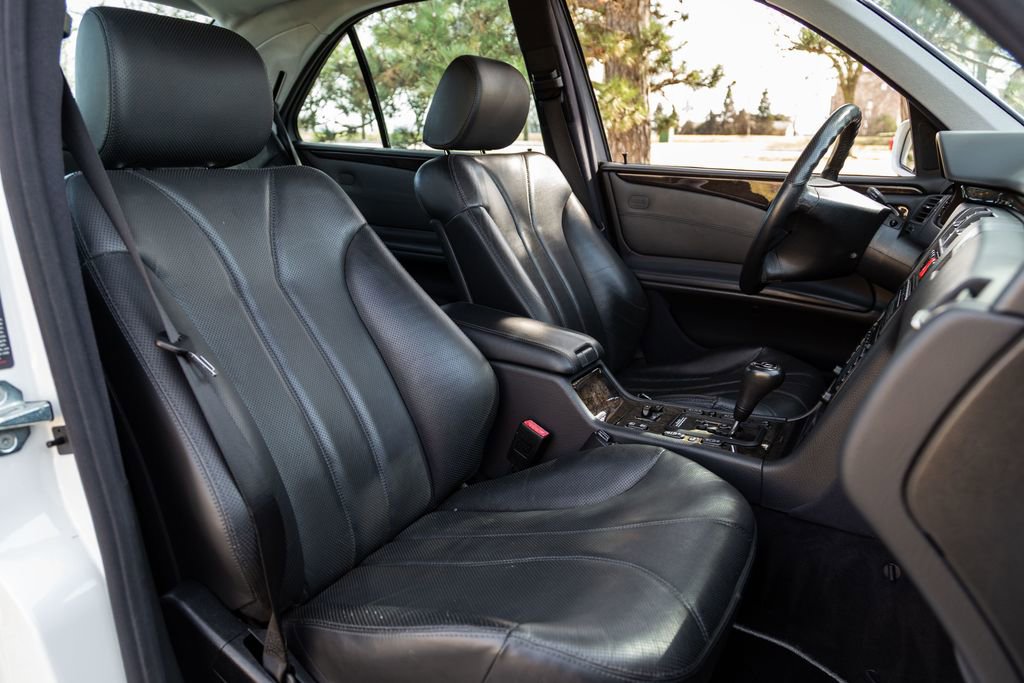 Used 2000 Mercedes-Benz E 55 AMG Sedan image 15