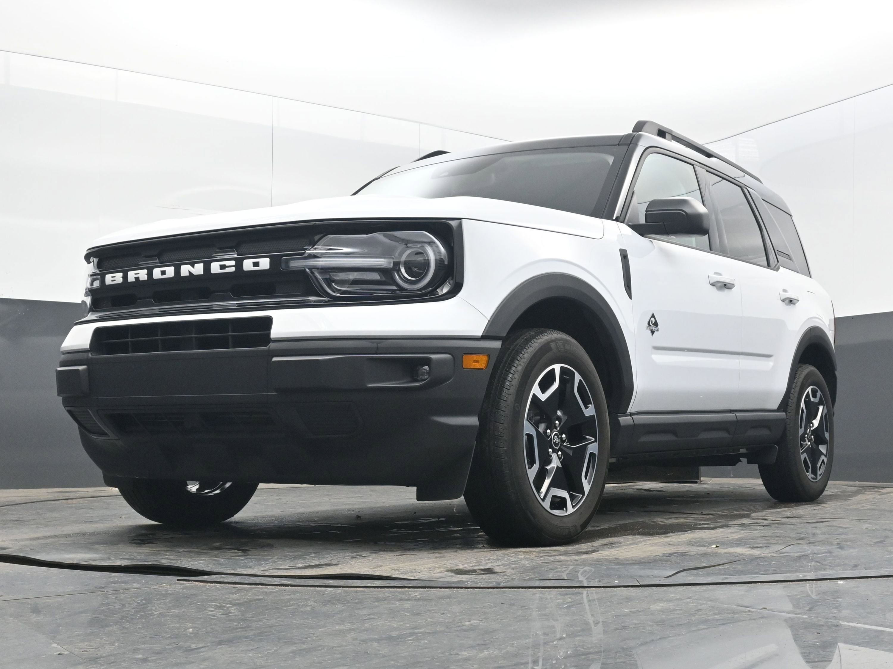 Used 2024 Ford Bronco Sport Outer Banks image 26