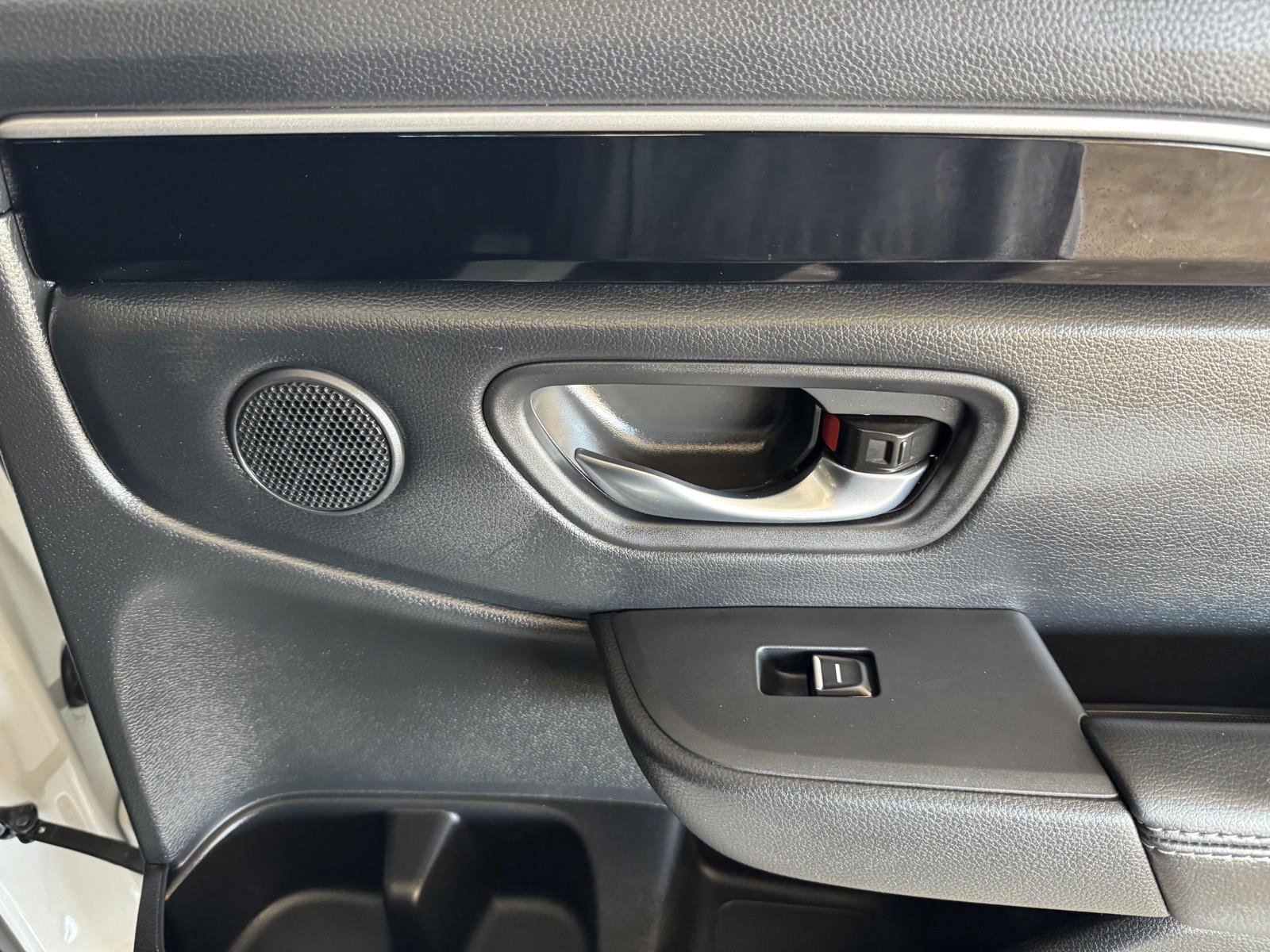 Used 2025 Honda Pilot Touring image 35