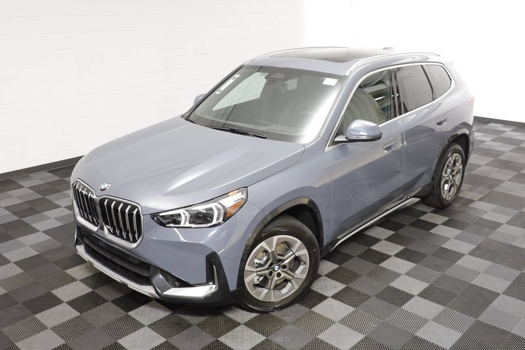 New 2026 BMW X1 xDrive28i w/ Technology Package AWD/4WD image 2