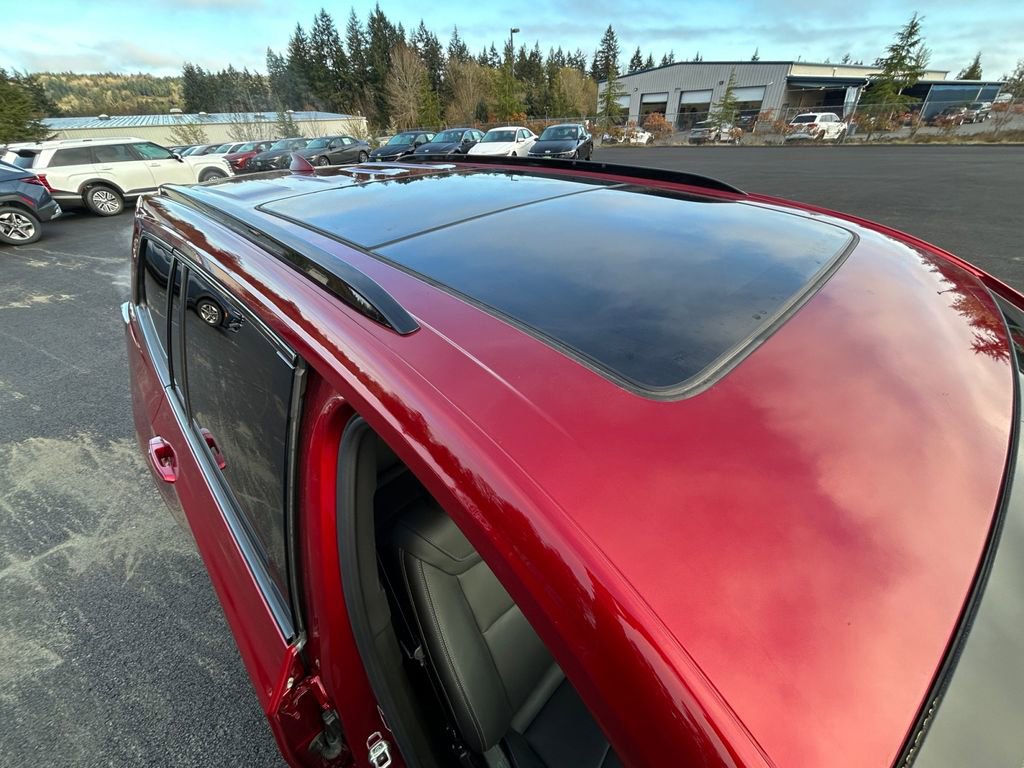 Used 2024 Cadillac XT6 Sport w/ Technology Package image 28