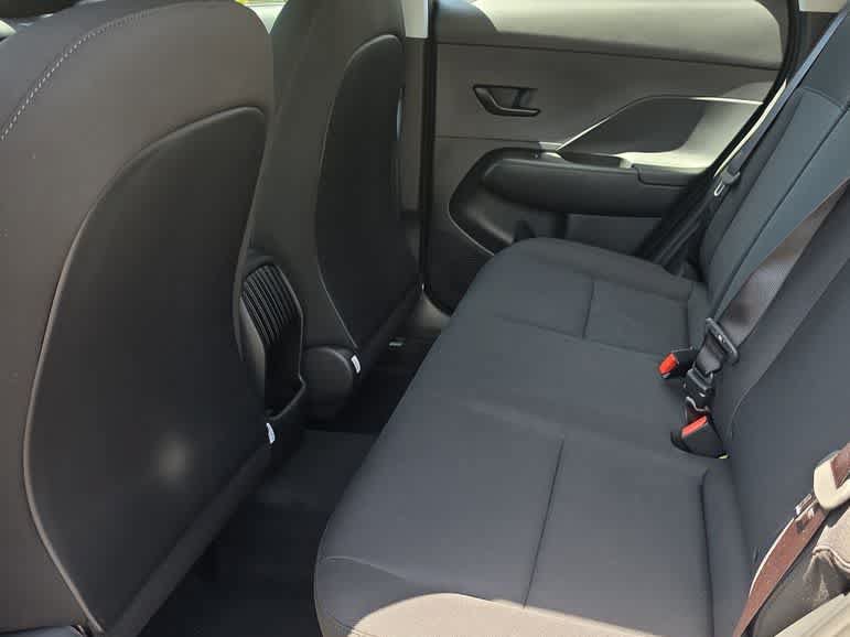 New 2027 Hyundai Kona SE FWD image 20