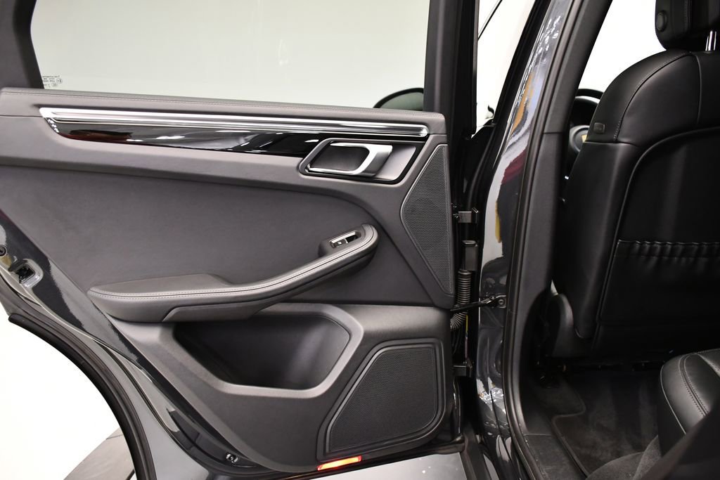 Used 2024 Porsche Macan S image 43