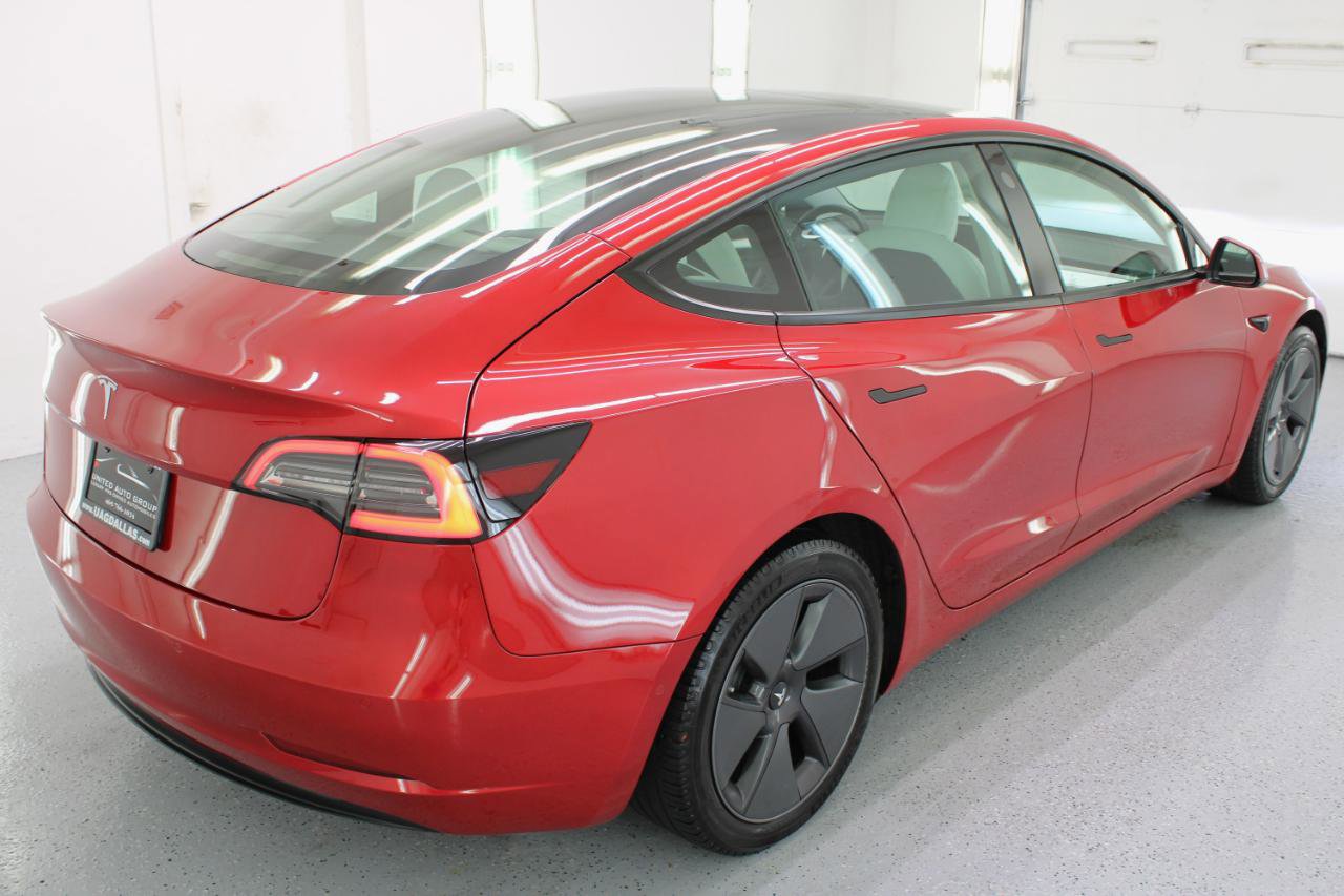 Used 2021 Tesla Model 3 Standard Range Plus RWD image 9