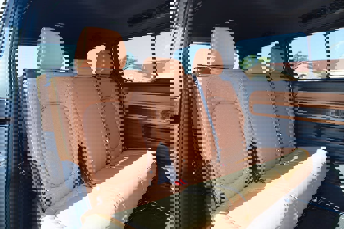 Used 2025 Volkswagen ID. Buzz Pro S image 18