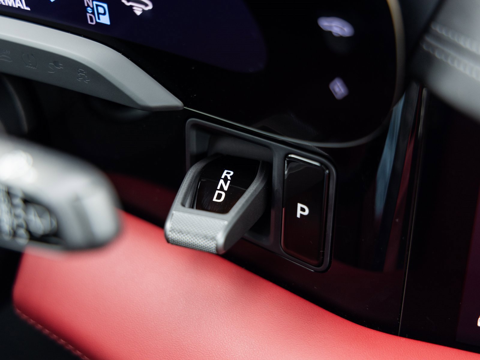 Certified 2025 Porsche Taycan 4 Cross Turismo image 17