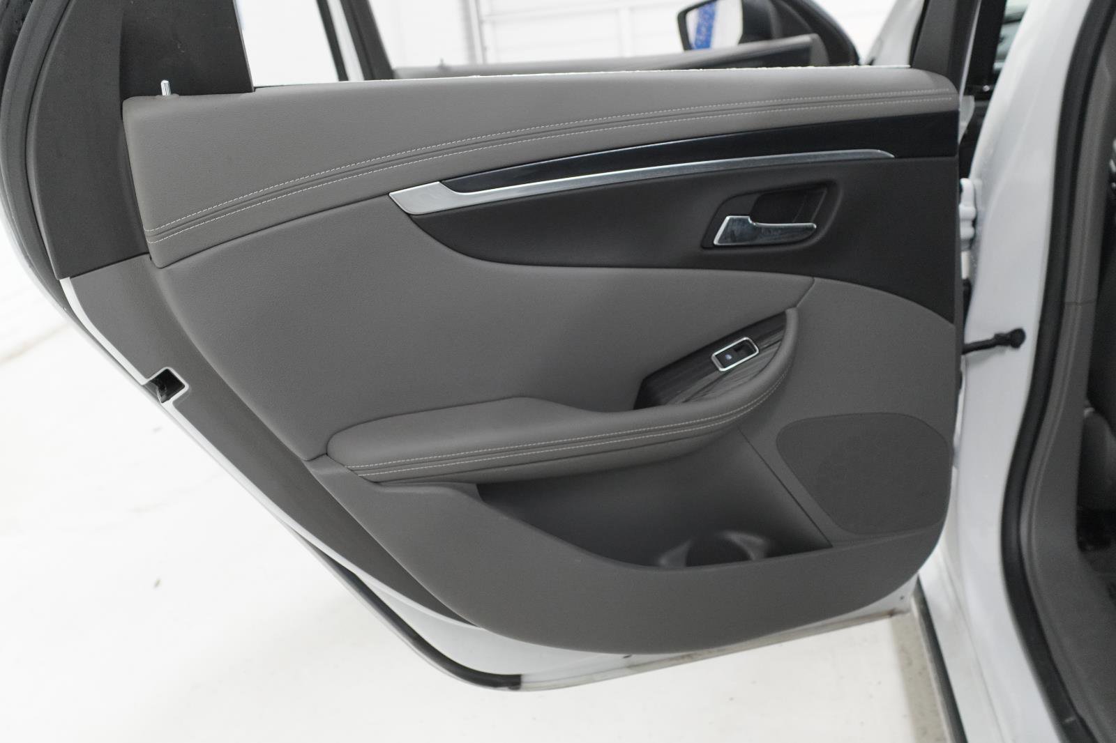 Used 2019 Chevrolet Impala LS image 27