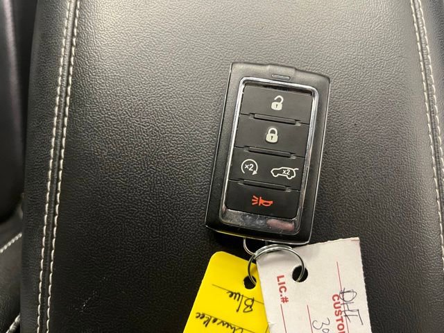 Used 2023 Jeep Grand Cherokee Limited w/ Luxury Tech Group II image 26