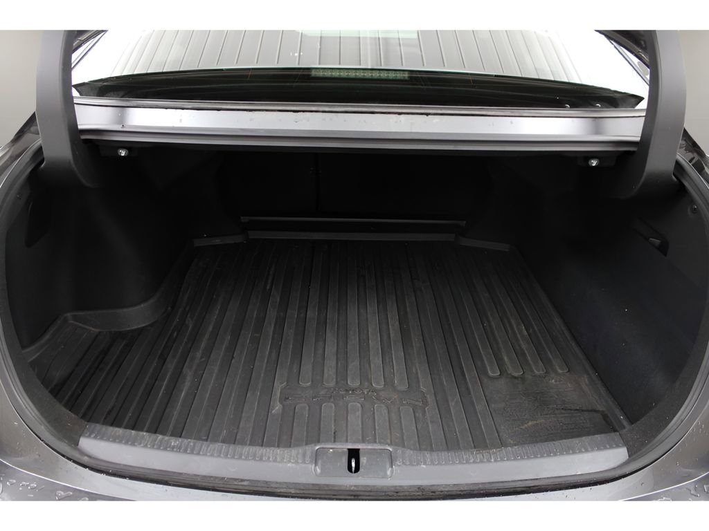 Used 2023 Toyota Crown Limited image 29