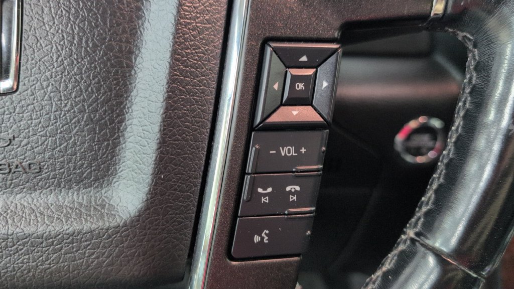 Used 2017 Lincoln Navigator Select AWD/4WD image 11