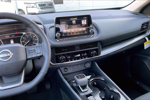 New 2026 Nissan Rogue SV image 4