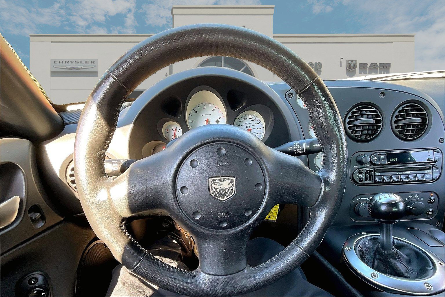 Used 2003 Dodge Viper SRT-10 image 5